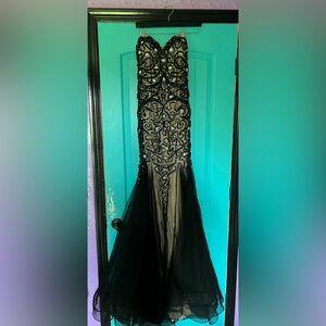 Jovani Black and Tan size 4 mermaid Prom Dress